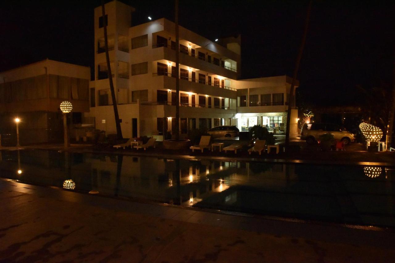 New Ocean Hill Hotel Hikkaduwa Extérieur photo